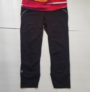 ATHLETA CROPPED LEGGINGS SIZE XS